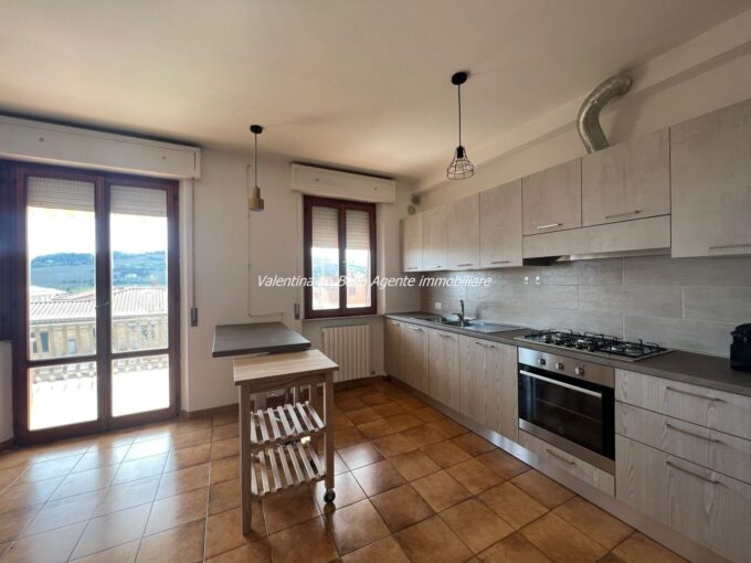 Affittasi appartamento ristrutturato a Fermo in zona Salvano