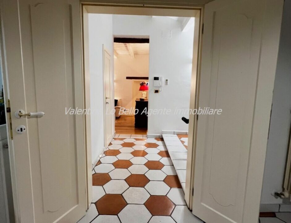 vendesi appartamento di lusso a Porto san giorgio in centro valentina lo bello agente immobiliare (23)