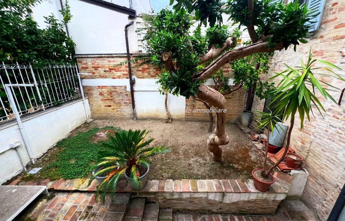 vendesi appartamento di lusso a Porto san giorgio in centro valentina lo bello agente immobiliare (30)